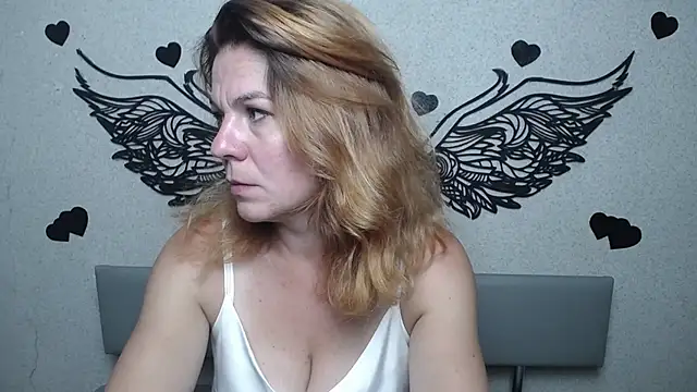 Snapshot of ZheniaNikrasova chatting on 07-23-26, 01:20 ZheniaNikrasova online show from 07-23-26, 01:20