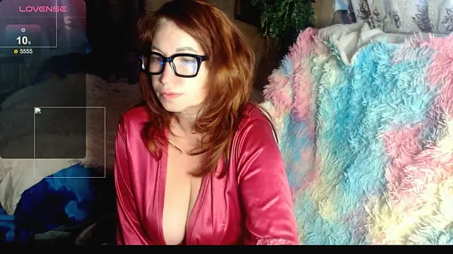 Snapshot of FlirtatiousMegan chatting on 05-21-26, 01:23 FlirtatiousMegan online show from 05-21-26, 01:23