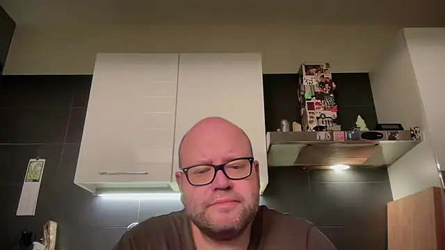 theitalianbear online show from 05-05-26, 01:57