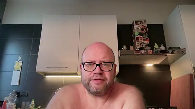theitalianbear online show from 06-02-26, 04:03