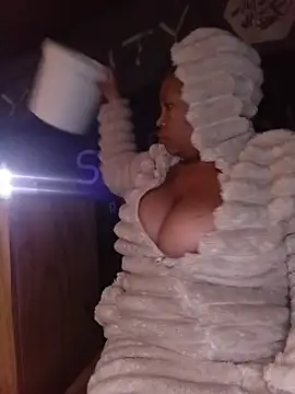 CreamyhotBoobsX online show from 07-27-26, 01:01