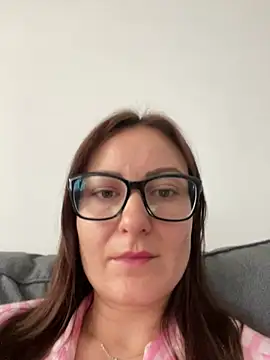 cutekittie123456 online show from 07-28-26, 11:05