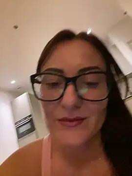 cutekittie123456 online show from 08-01-26, 08:41