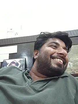 Snapshot of realmxxx1 chatting on 07-27-26, 02:35 realmxxx1 online show from 07-27-26, 02:35