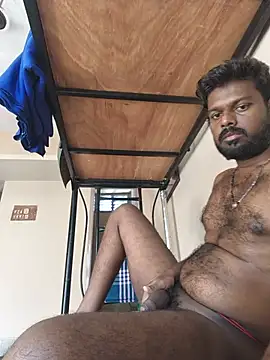 Snapshot of Vijayanbigc chatting on 08-01-26, 04:56 Vijayanbigc online show from 08-01-26, 04:56