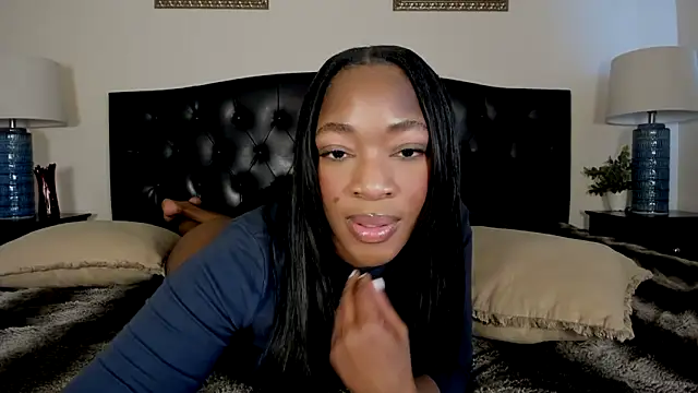 Snapshot of nicolesolace chatting on 03-17-26, 09:18 nicolesolace online show from 03-17-26, 09:18