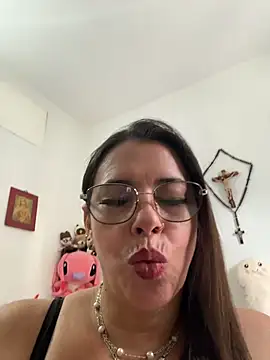 Lauren Bond online show from 08-05-26, 07:28
