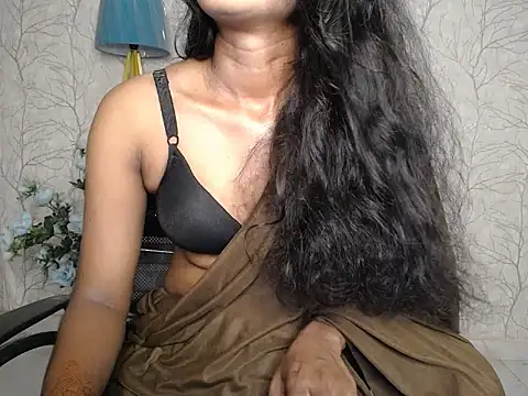 Snapshot of Slimqueen7 chatting on 08-03-26, 02:22 Slimqueen7 online show from 08-03-26, 02:22