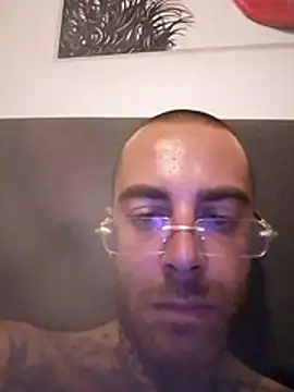 secretvibes1 online show from 08-04-26, 01:03