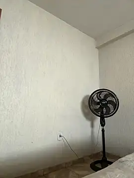 Snapshot of Hugodonatello chatting on 08-04-26, 06:10 Hugodonatello online show from 08-04-26, 06:10