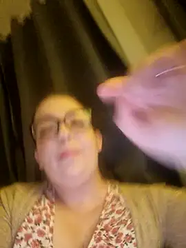 Snapshot of Elegant-Faye36 chatting on 08-05-26, 09:50 Elegant-Faye36 online show from 08-05-26, 09:50