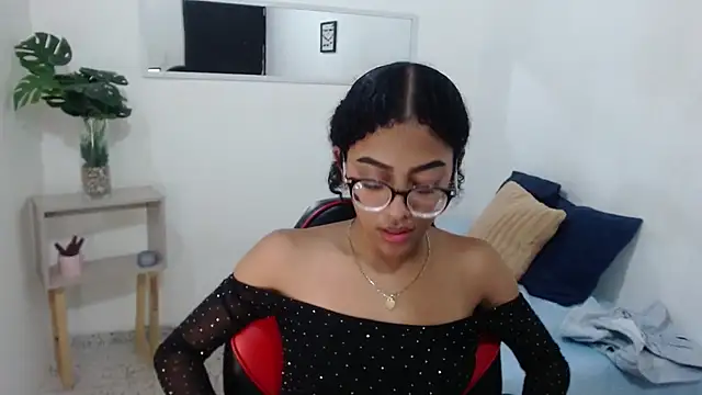 Snapshot of Megan_Fierce chatting on 08-07-26, 04:20 Megan Fierce online show from 08-07-26, 04:20