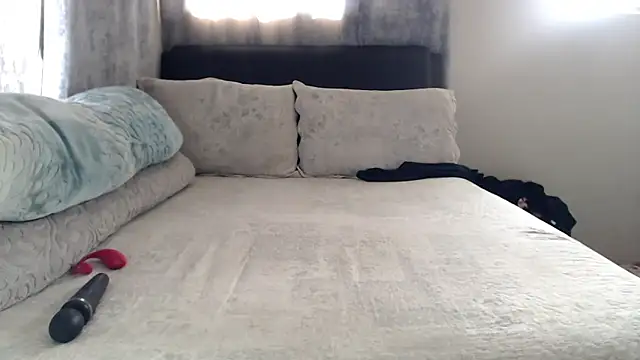 leanna23 online show from 01-19-25, 07:46