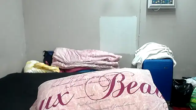 Snapshot of BigAreola26 chatting on 03-05-26, 05:47 BigAreola26 online show from 03-05-26, 05:47