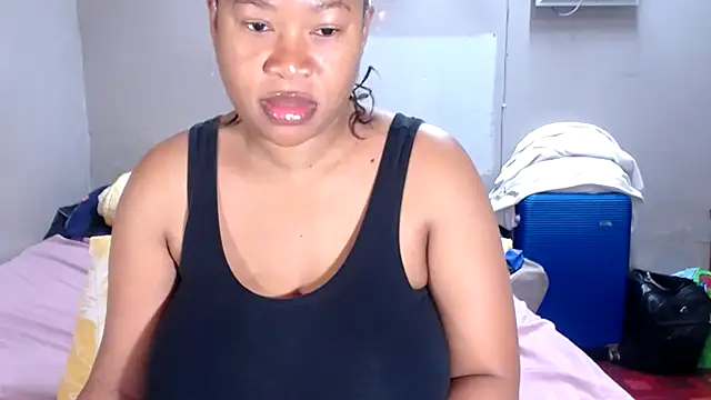 Snapshot of BigAreola26 chatting on 03-17-26, 04:39 BigAreola26 online show from 03-17-26, 04:39