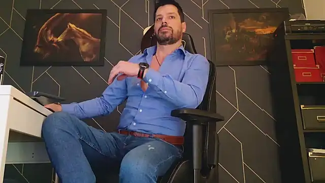 ChrisKox online show from 02-11-25, 05:18