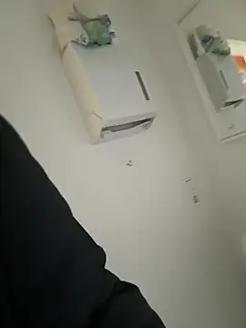 Snapshot of BootyLola chatting on 02-14-25, 10:38 BootyLola online show from 02-14-25, 10:38