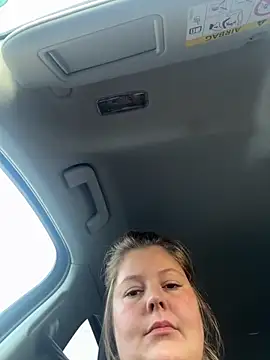 Snapshot of BootyLola chatting on 11-05-25, 08:36 BootyLola online show from 11-05-25, 08:36