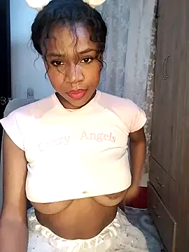 angel allis online show from 10-31-25, 03:18