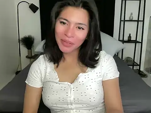 your bianca69 online show from 12-15-24, 11:09