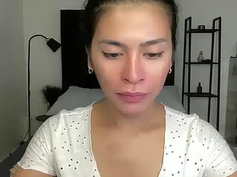your bianca69 online show from 12-22-24, 11:52