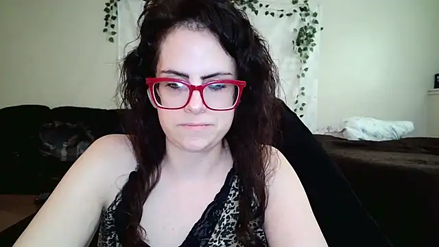 JessaBella online show from 10-21-25, 03:02