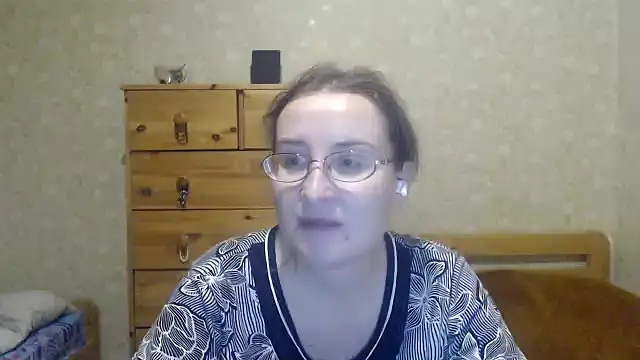 Smart Rose online show from 02-12-25, 05:16