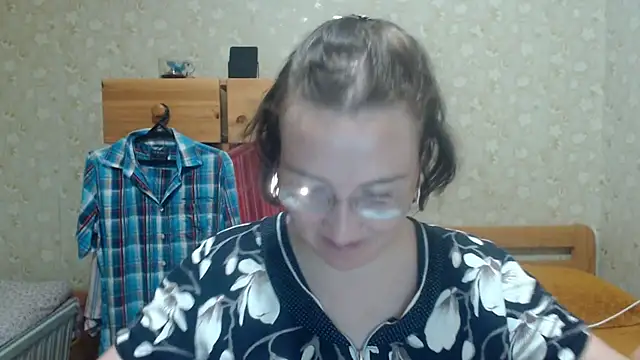 Smart Rose online show from 09-10-25, 04:40