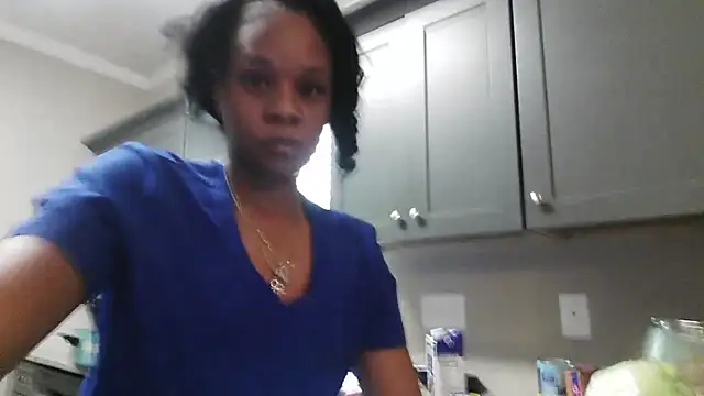 Snapshot of Beautifulkash chatting on 02-06-26, 09:40 Beautifulkash online show from 02-06-26, 09:40