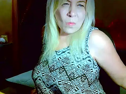 Snapshot of AgoniA7 chatting on 02-15-26, 05:09 AgoniA7 online show from 02-15-26, 05:09