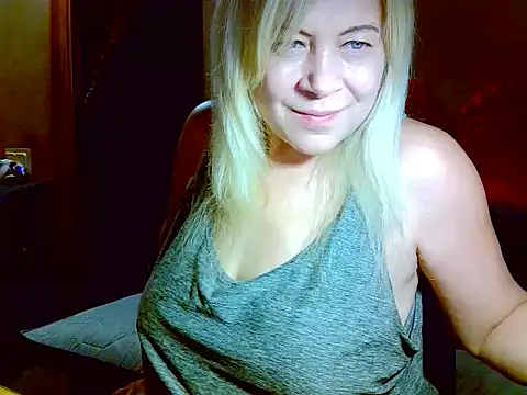 Snapshot of AgoniA7 chatting on 02-17-26, 03:36 AgoniA7 online show from 02-17-26, 03:36