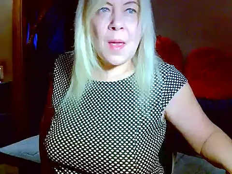 Snapshot of AgoniA7 chatting on 03-08-26, 04:05 AgoniA7 online show from 03-08-26, 04:05