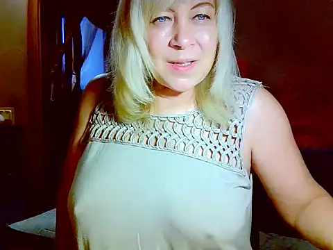 Snapshot of AgoniA7 chatting on 03-19-26, 04:16 AgoniA7 online show from 03-19-26, 04:16