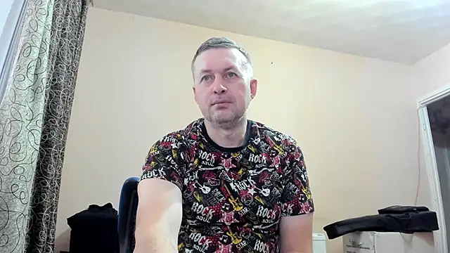 Snapshot of SanFrantsisko chatting on 09-11-25, 10:04 SanFrantsisko online show from 09-11-25, 10:04