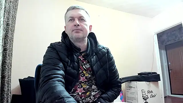 Snapshot of SanFrantsisko chatting on 09-11-25, 10:10 SanFrantsisko online show from 09-11-25, 10:10