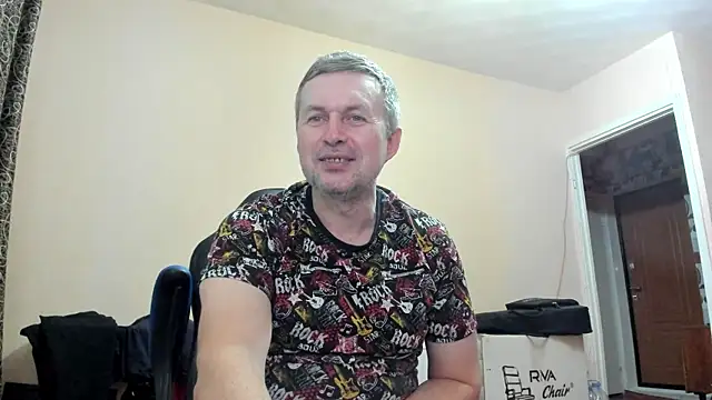 Snapshot of SanFrantsisko chatting on 10-13-25, 09:37 SanFrantsisko online show from 10-13-25, 09:37