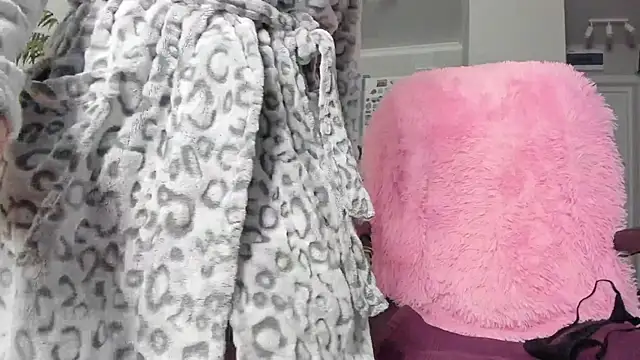 Snapshot of ChristinaGlory chatting on 12-30-24, 03:24 ChristinaGlory online show from 12-30-24, 03:24