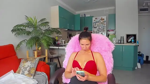 Snapshot of ChristinaGlory chatting on 02-10-25, 09:58 ChristinaGlory online show from 02-10-25, 09:58