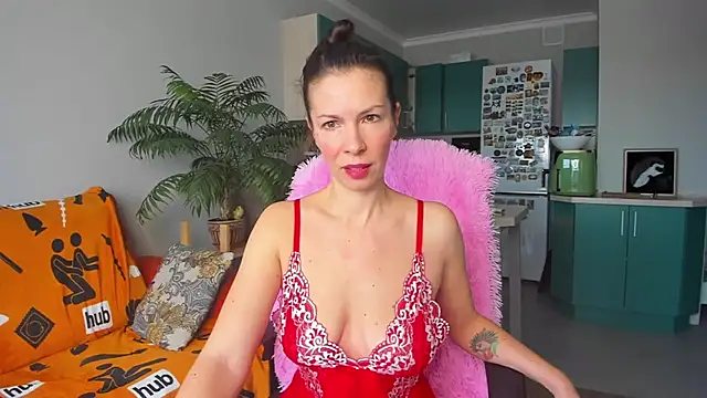 Snapshot of ChristinaGlory chatting on 03-07-25, 06:46 ChristinaGlory online show from 03-07-25, 06:46