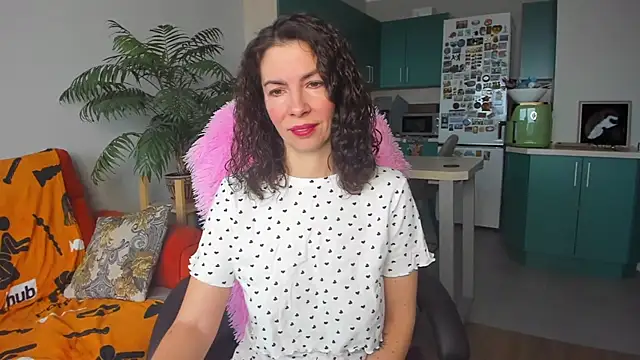 Snapshot of ChristinaGlory chatting on 03-12-25, 07:46 ChristinaGlory online show from 03-12-25, 07:46