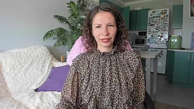 Snapshot of ChristinaGlory chatting on 06-19-26, 07:01 ChristinaGlory online show from 06-19-26, 07:01