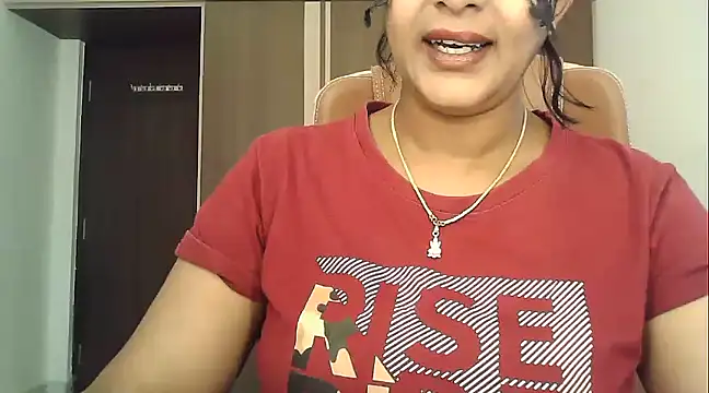 Snapshot of Spandana_Sweety chatting on 03-07-25, 06:24 Spandana Sweety online show from 03-07-25, 06:24