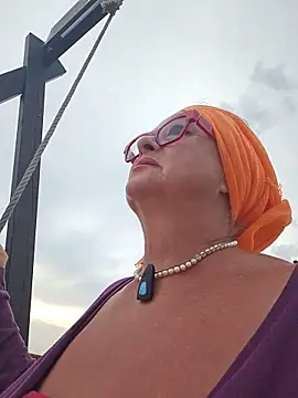 MucMilf59 online show from 06-22-26, 07:44