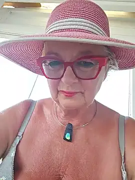 MucMilf59 online show from 07-04-26, 10:21