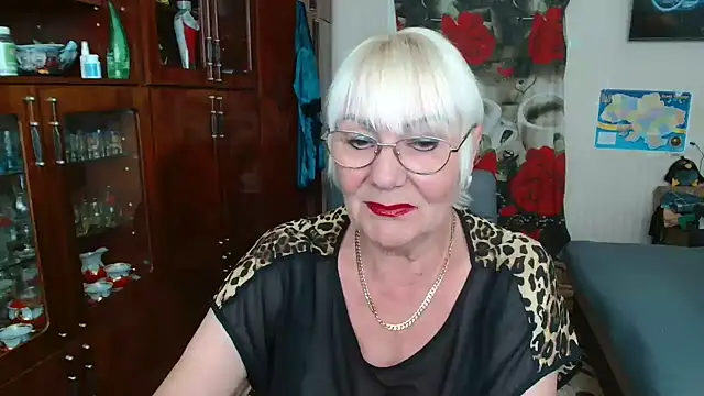 JenaCheim online show from 06-19-26, 05:45