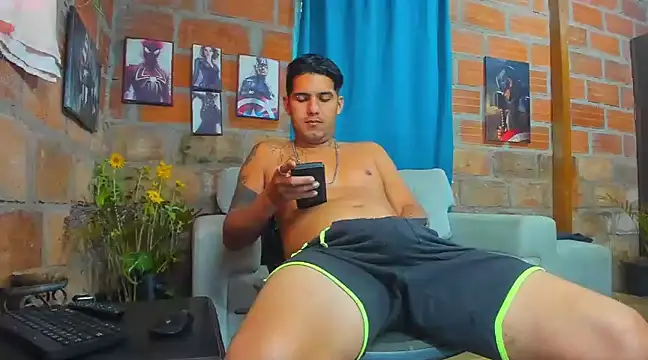 Zack Grey online show from 03-10-25, 12:37