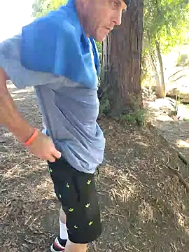 Snapshot of 415cali925 chatting on 09-26-25, 09:52 415cali925 online show from 09-26-25, 09:52