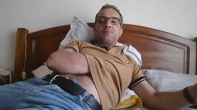 CarlosRocha73 online show from 04-09-26, 11:04