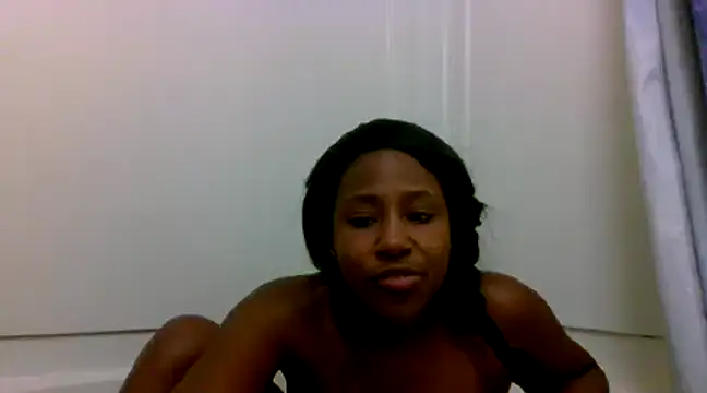 Snapshot of Xochillovemoney2 chatting on 12-14-24, 07:25 Xochillovemoney2 online show from 12-14-24, 07:25