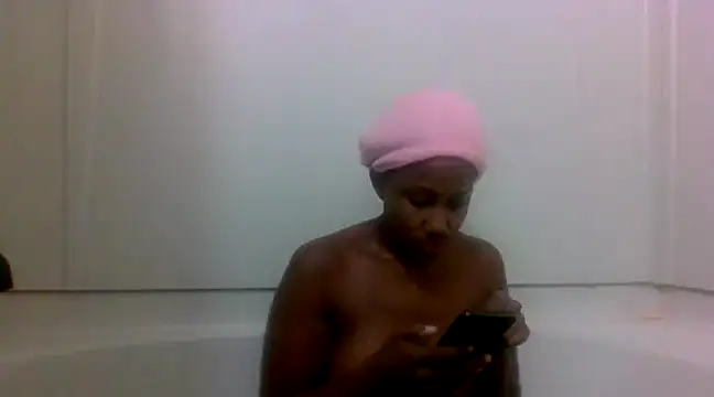 Snapshot of Xochillovemoney2 chatting on 12-19-24, 08:56 Xochillovemoney2 online show from 12-19-24, 08:56